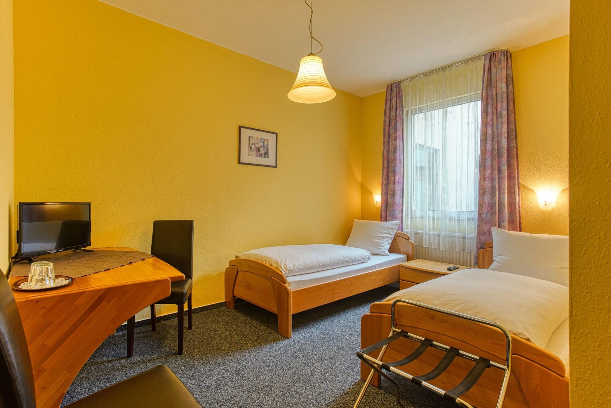 Hotel Carlton Дортмунд Экстерьер фото