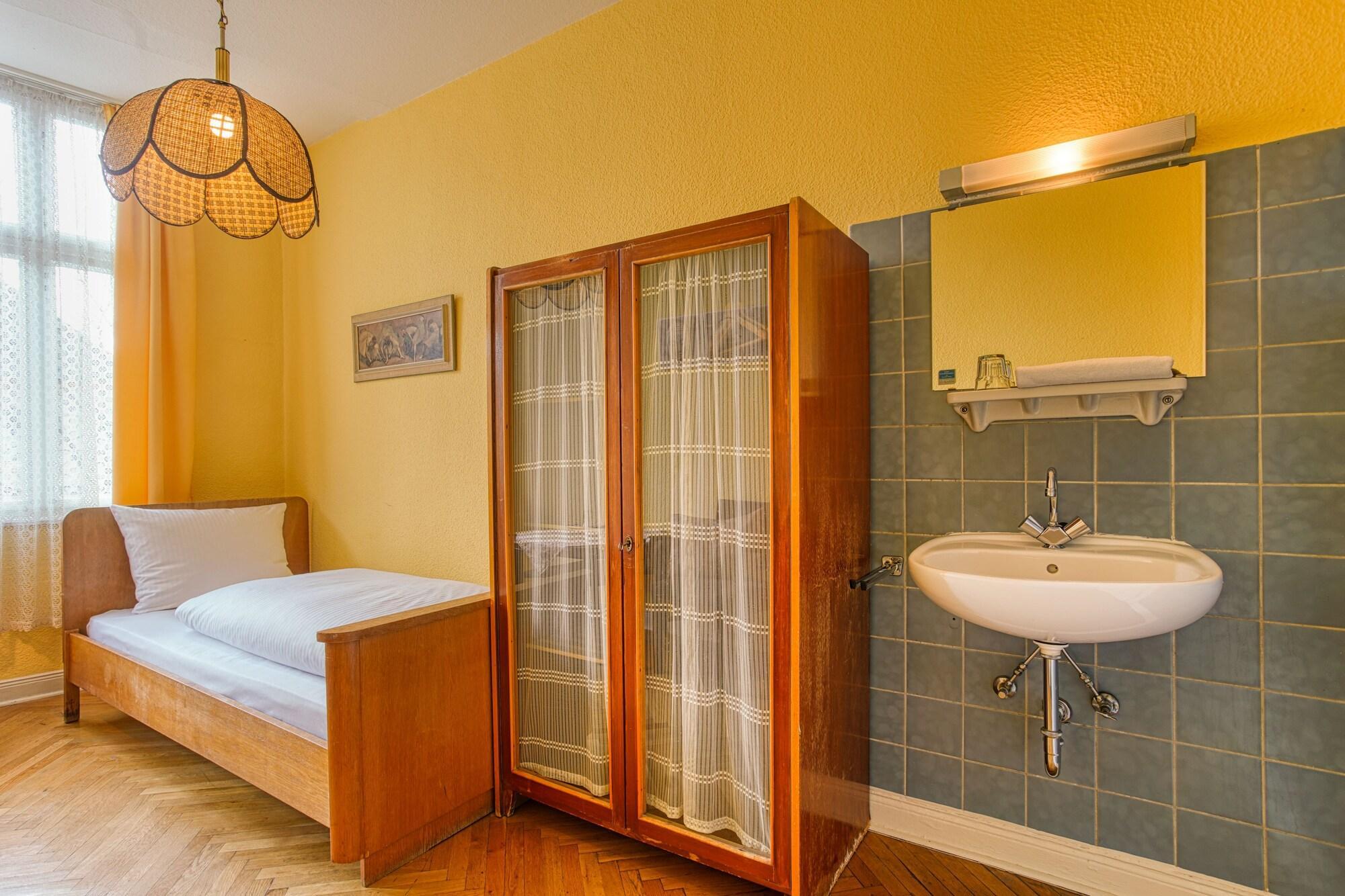 Hotel Carlton Дортмунд Экстерьер фото